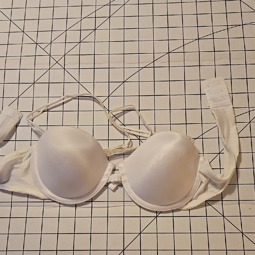 Elegant White Bra Size 36A: A